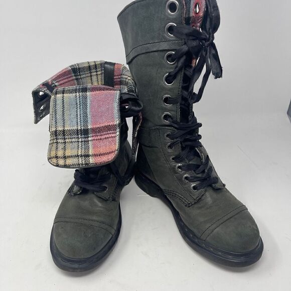 Dr. Martens Women's Triumph 12 Eye Lace Up Dark Green Calf High Boots Size 7 - Picture 1 of 8